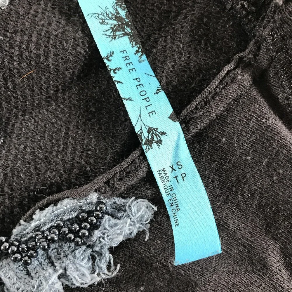 Free People Shirt Womens XS Black Lace Beaded Cropped Raglan 3/4 Sleeve Tee Top
